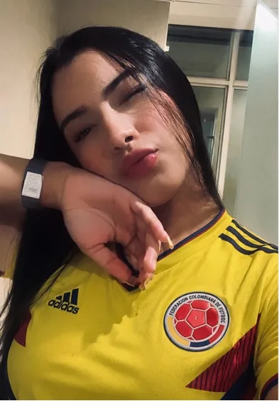 Dulce from Colombia, live on Omigoo